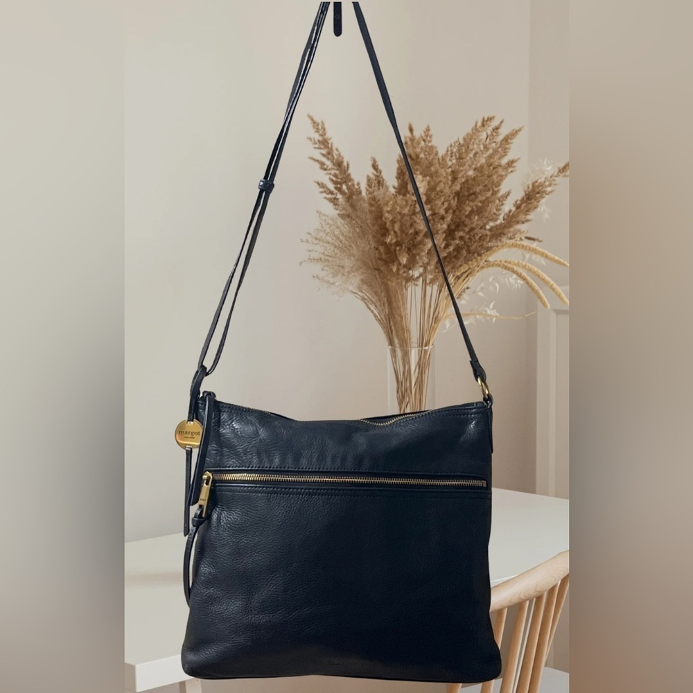 Margot New York Mary Scoop Double Zipper in Black